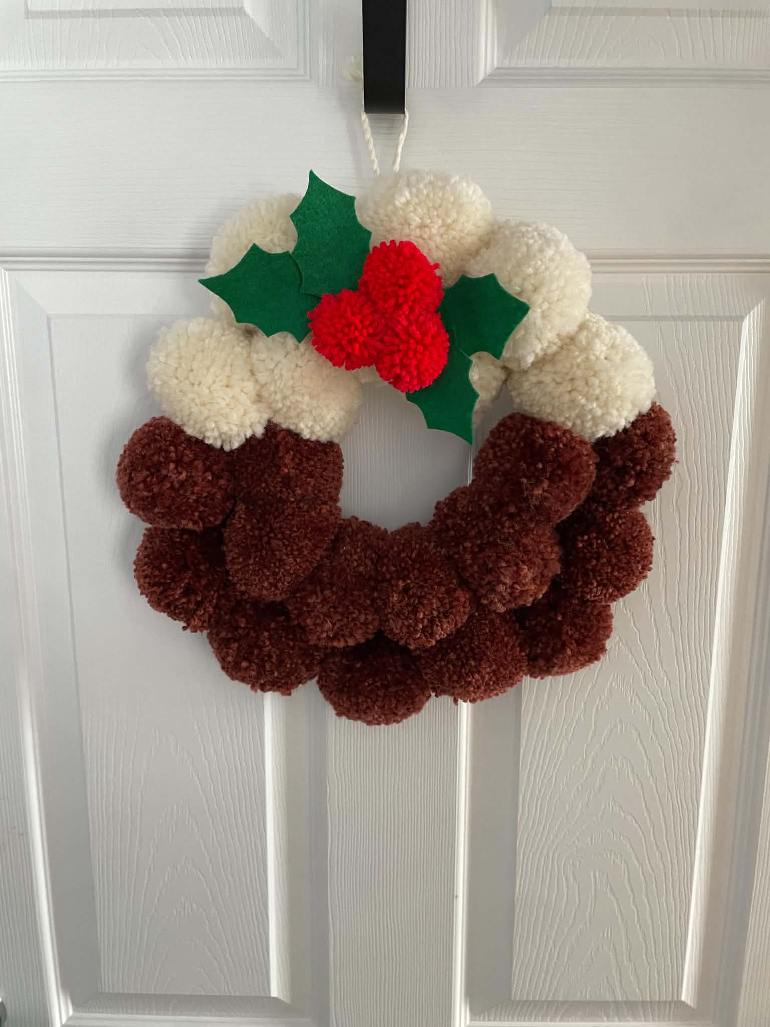 Everyone Can Do It!! - Pom Pom Wreaths at the November Retreat - 21/11/26 - Image 2